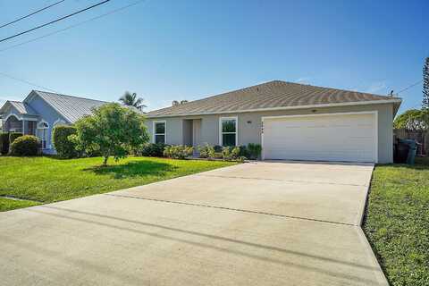 2644 SE Dozier Lane, Port Saint Lucie, FL 34952