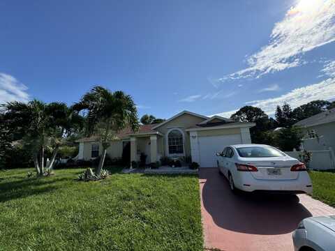 6812 NW Bengal Street, Port Saint Lucie, FL 34983