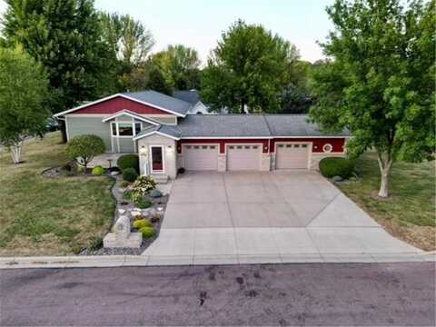 617 W River Street, Redwood Falls, MN 56283