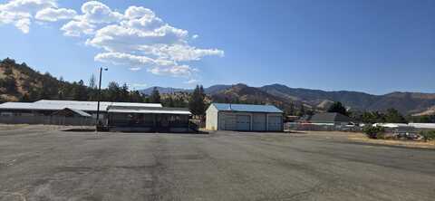 1425 S Main, Yreka, CA 96067