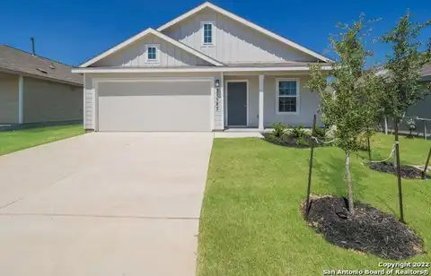 332 Crape Place, Jourdanton, TX 78026