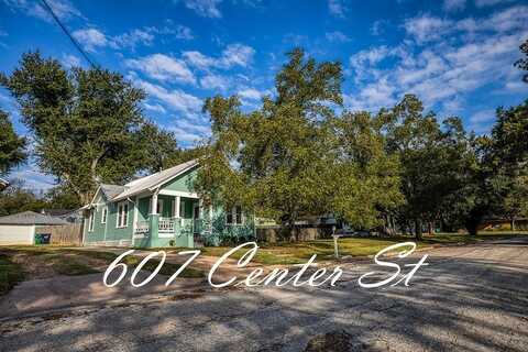 607 Center Street, Brenham, TX 77833