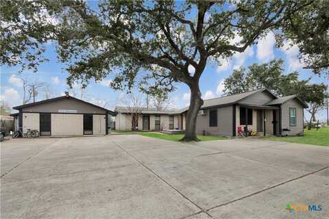 1916 Holloman Drive, Port Lavaca, TX 77979