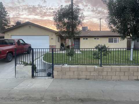 1363 State Street, Porterville, CA 93257