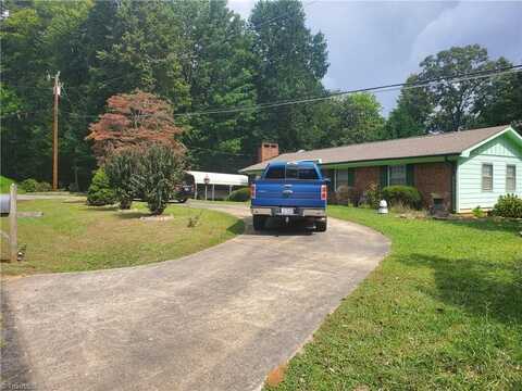 1252 Harvest Circle, Asheboro, NC 27203