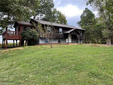 2109 Ranse Staley Road, Roaring River, NC 28669