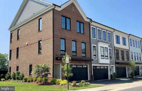 1 ANGELFISH WAY, WOODBRIDGE, VA 22191