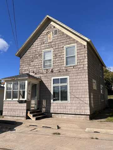 1033 Quincy, Hancock, MI 49930