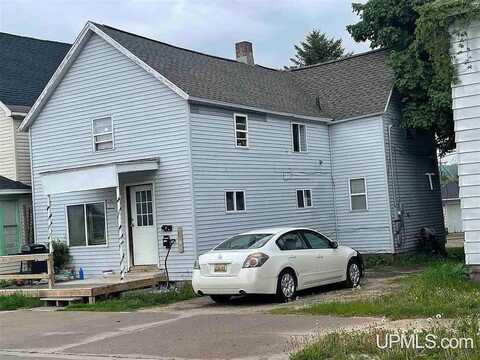 115 Chestnut, Munising, MI 49862