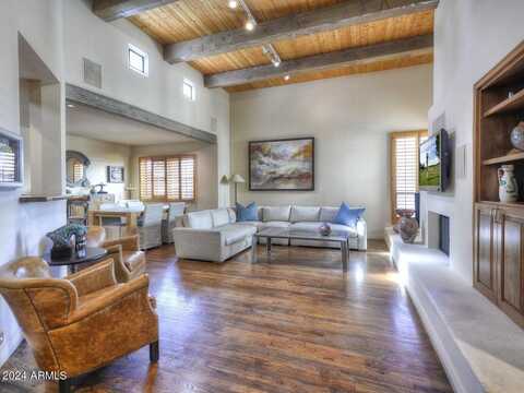 5101 N CASA BLANCA Drive, Paradise Valley, AZ 85253