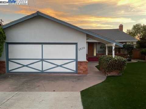 2820 Waterton St, Alameda, CA 94501