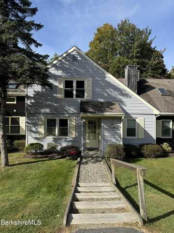 1012 Beaver Pond, Hancock, MA 01237