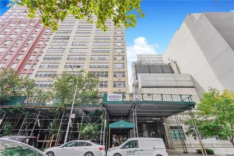 520 East 72nd Street, New York, NY 10021