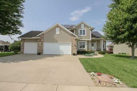 600 Rosedale Drive, Center Point, IA 52213