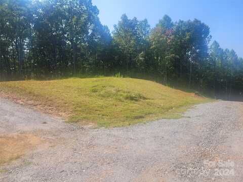 1125 Georgetown Lane NE, Lenoir, NC 28645