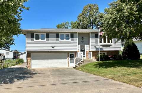 215 W Ingledue Street, Marshalltown, IA 50158