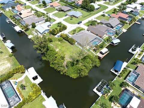 3021 SE 5th Avenue, Cape Coral, FL 33904