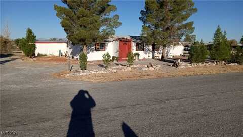 5200 Bonnie Street, Pahrump, NV 89048