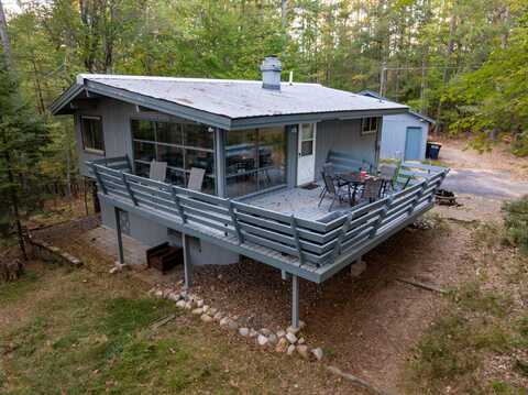 6886 MILITARY RD, Three Lakes, WI 54562