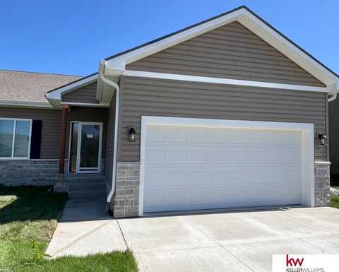 2916 Lakeside Drive, Plattsmouth, NE 68048