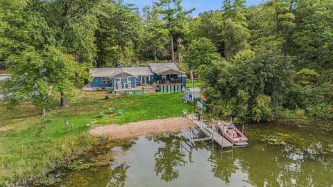 13311 Sandyside Drive, Gowen, MI 49326