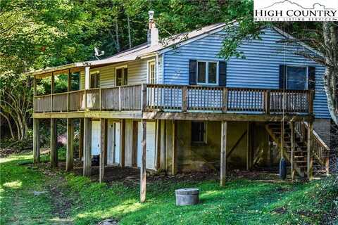 933 Autumn Valley Drive, West Jefferson, NC 28694