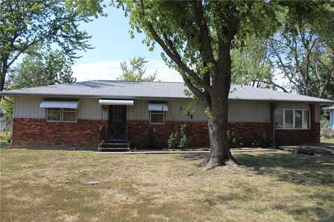 1306 Northwestern Street, Iola, KS 66749