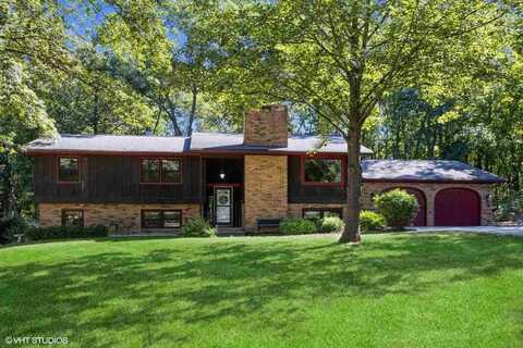 122 Golf View Ln, Washington, IA 52353