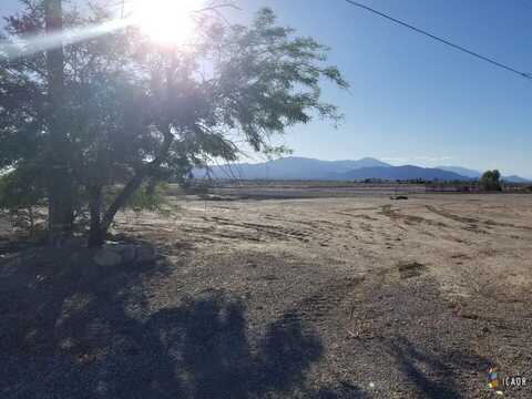 2375 Oahu Ln, Salton City, CA 92274