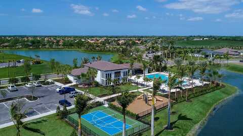 4561 Mondrian Court, Sarasota, FL 34240