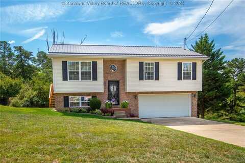 41 OAKVALE Road, Hurricane, WV 25526