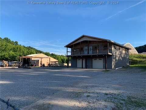 3422 Amma Road, Amma, WV 25005