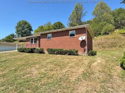 5628 Straight Fork Road, Griffithsville, WV 25521