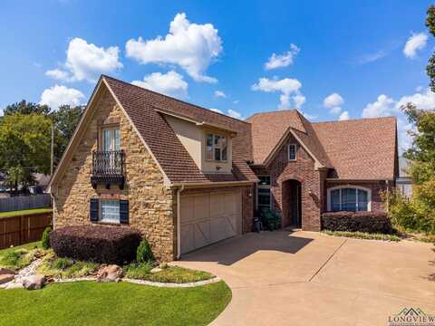 3801 Summerset Ct, Longview, TX 75605