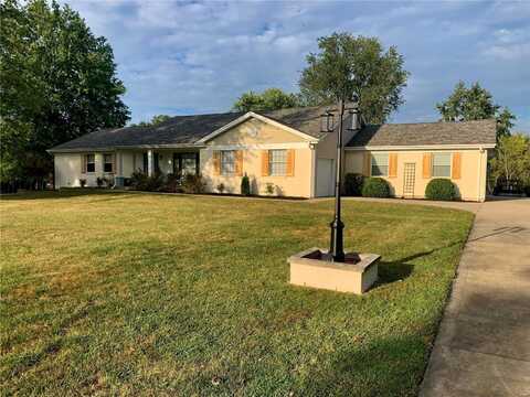 100 Osage Way, Weldon Spring, MO 63304