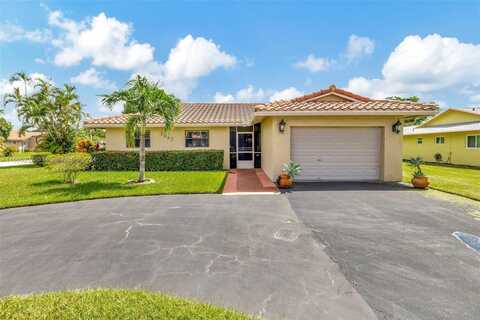 7042 NW 106th Ave, Tamarac, FL 33321