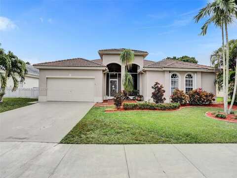 2835 Fairways Dr, Homestead, FL 33035