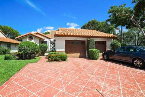 6450 Pointe Pleasant Cir, Delray Beach, FL 33484