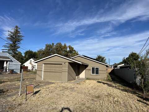 552 NE Court Street, Prineville, OR 97754