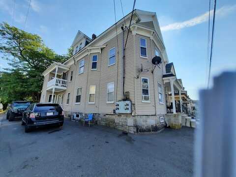 156 Pleasant Street, Lowell, MA 01852