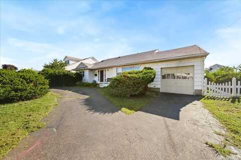 65 S Bay Avenue, Massapequa, NY 11758