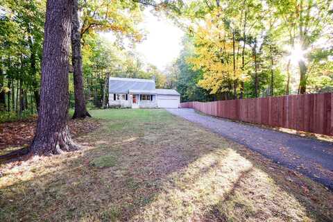 107 Ledgewood Drive, Falmouth, ME 04105