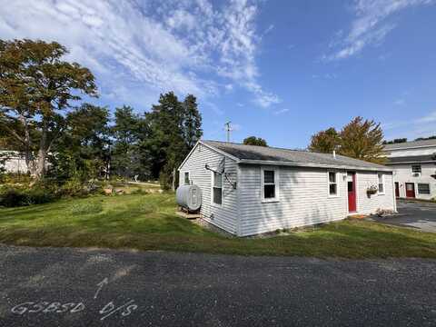 7 Hall Street, Newcastle, ME 04553