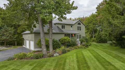 83 Hunts Point Road, Cape Elizabeth, ME 04107