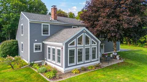 35 Lake Ridge Drive, Sidney, ME 04330