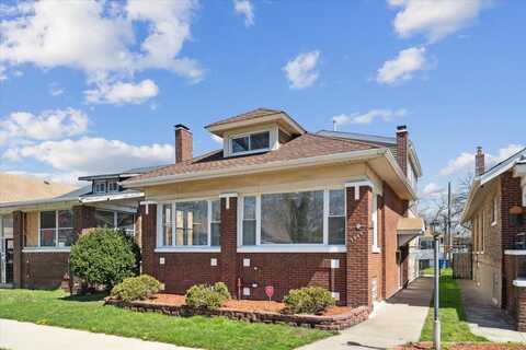 7947 S Bennett Avenue, Chicago, IL 60617