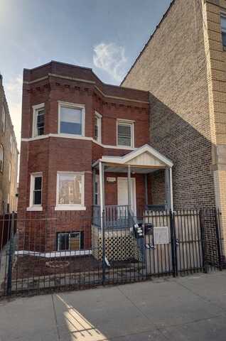 3739 W Division Street, Chicago, IL 60651