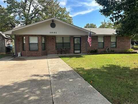 1001 S Oklahoma Avenue, Okmulgee, OK 74447