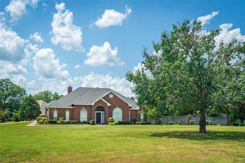 210 Lavender Ln, Longview, TX 75605