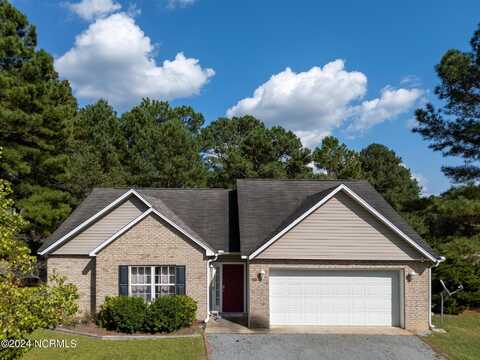 110 Ravenwood Road, Aberdeen, NC 28315